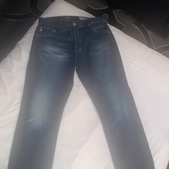 AG “THE EVERETT” - Picture 3 of 10